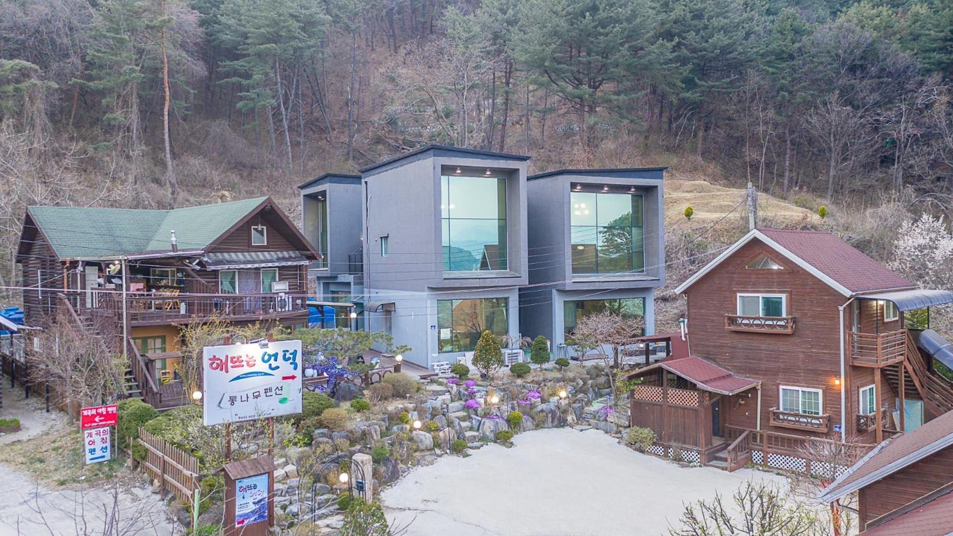 Fortune Rising Sun Hill Pension B Pocheon Eksteriør billede